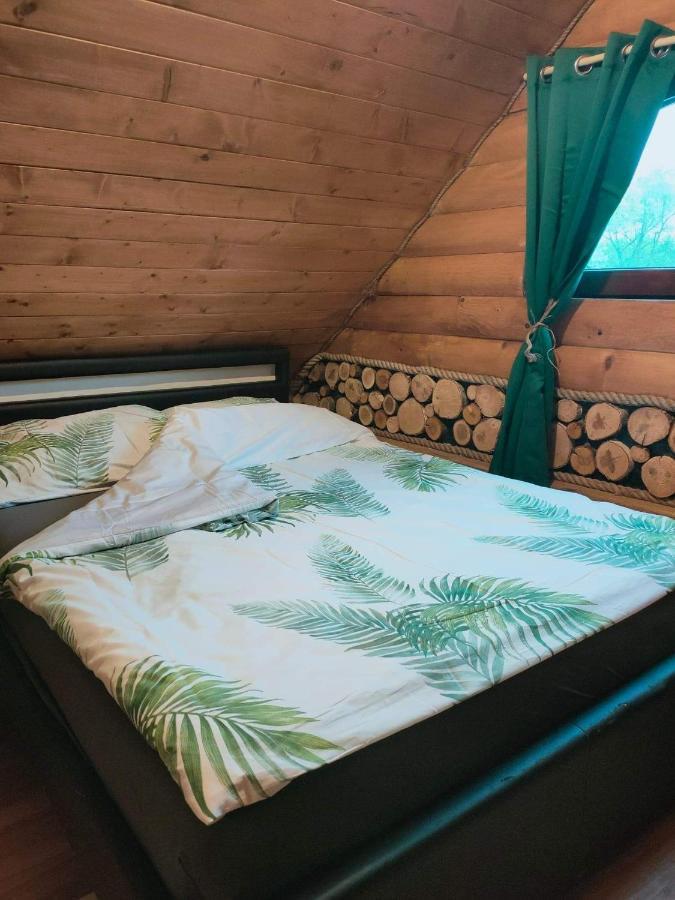Pod Milanem Villa Przemyśl Exteriör bild